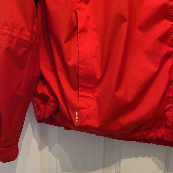 Sunice Men’s Windbreaker. - Picture 3 of 7